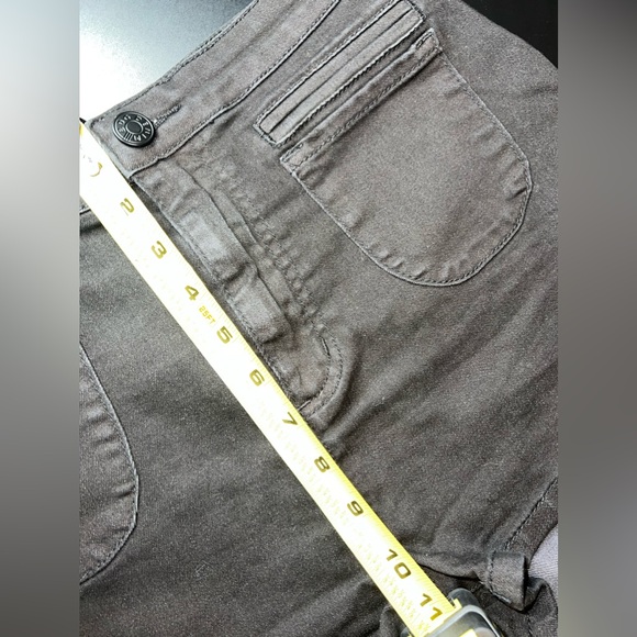 Urban Outfitters BDG Black Denim High-Waisted Shorts Size 28 EUC - Picture 10 of 10